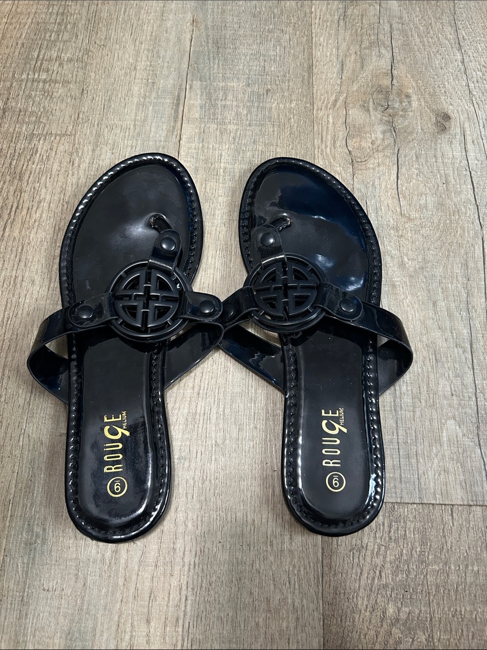 Rouge Helium Black Patent Slide Sandals with Decorative Medallion